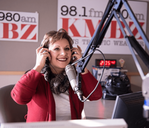 Dana at radio station